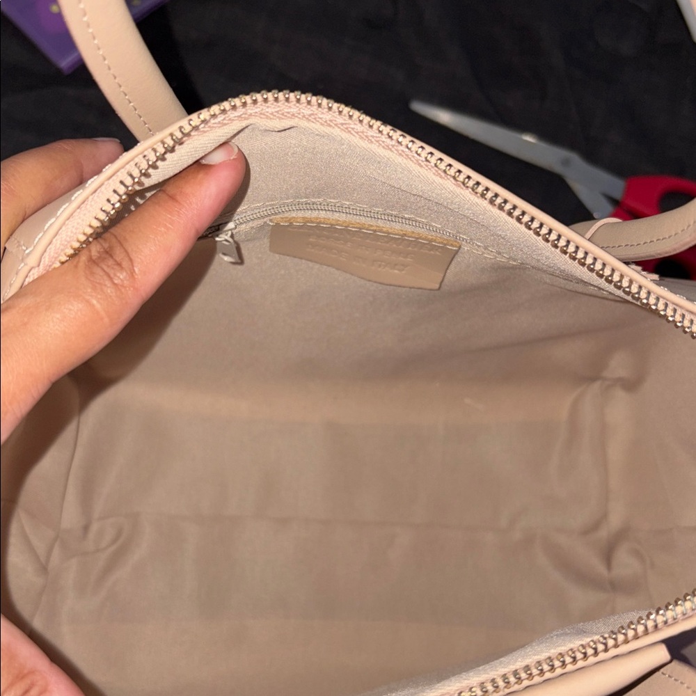 Fashion Drug Elegant Tan Handbag - Picture 3 of 5